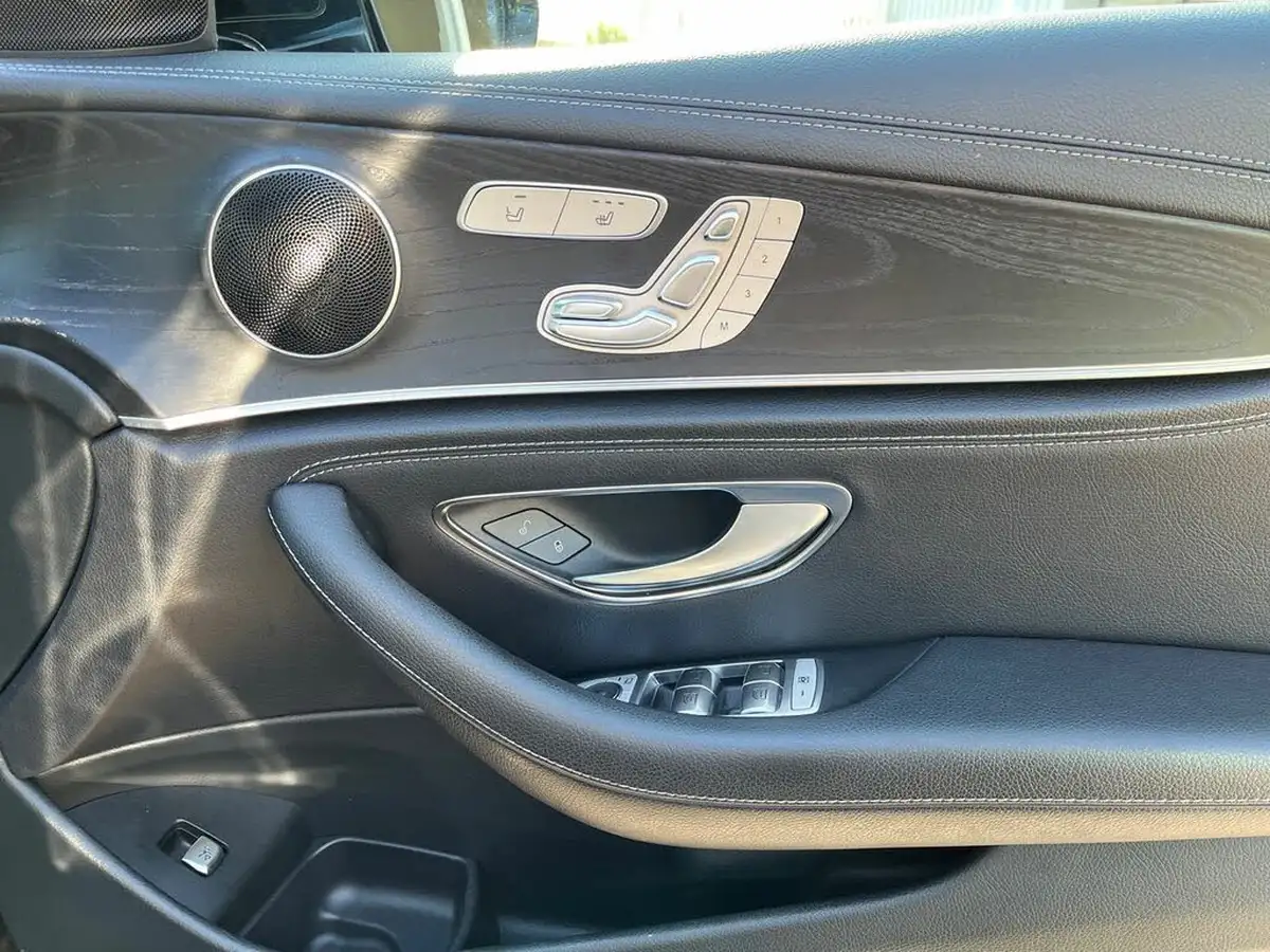 2018-mercedes-benz-e-class-20d-e220d-amg-line-premiumss-saloon-4d-big-20