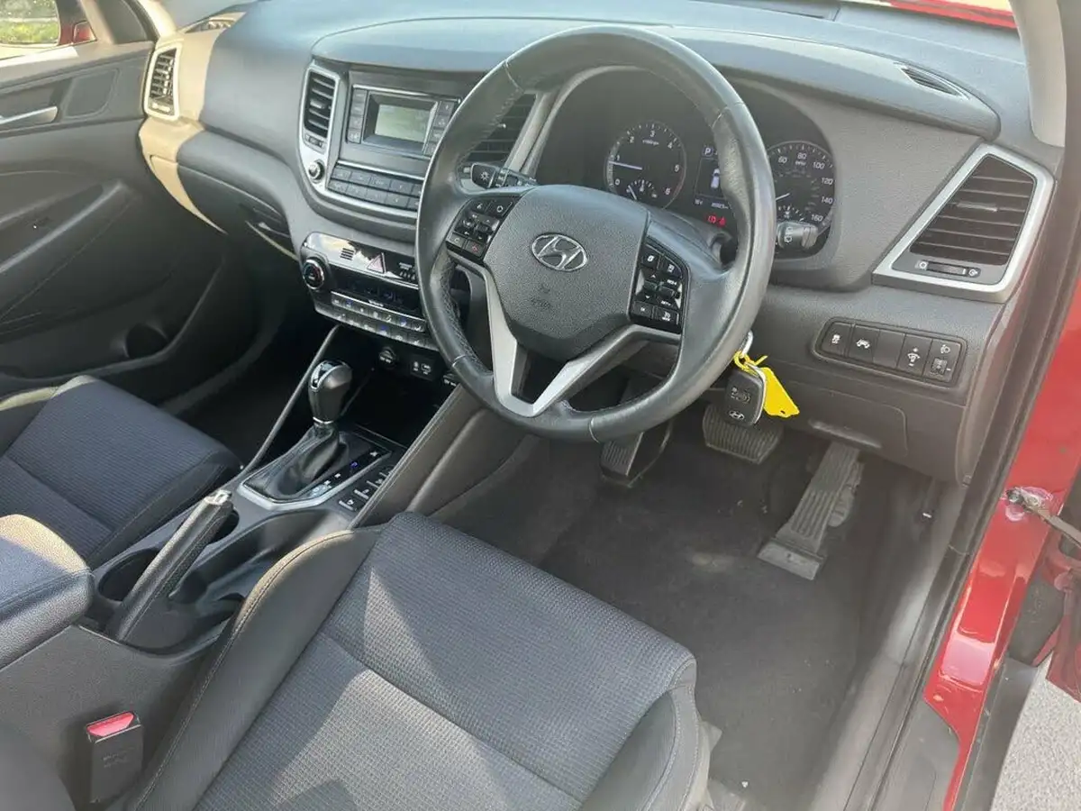 2017-hyundai-tucson-17crdi-blue-drive-se-141ps-dct-big-9