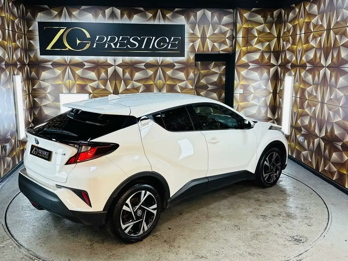 2022-toyota-c-hr-18-vvt-i-design-big-36
