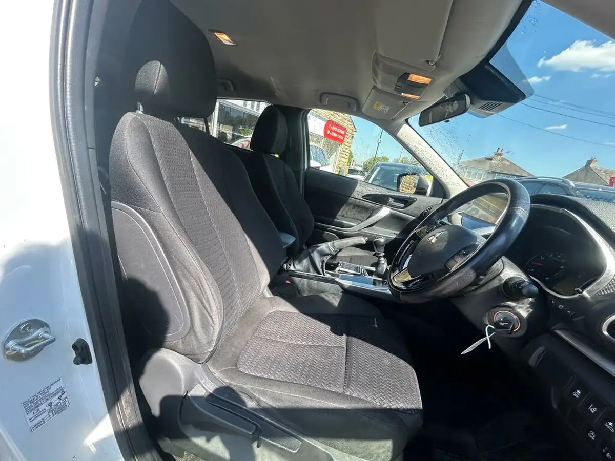 2018-mitsubishi-eclipse-cross-15-2-big-7