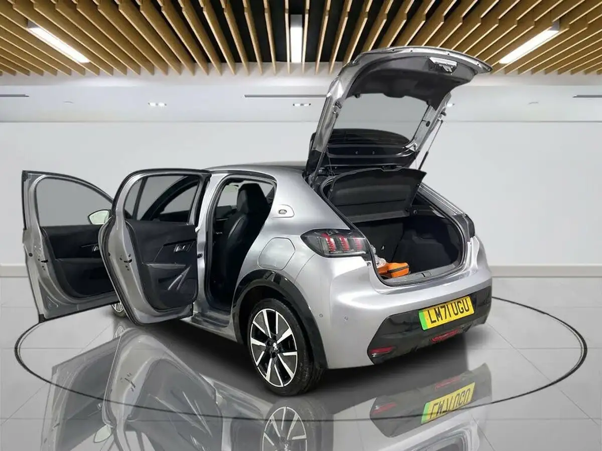 2021-peugeot-208-e-gt-premium-big-10