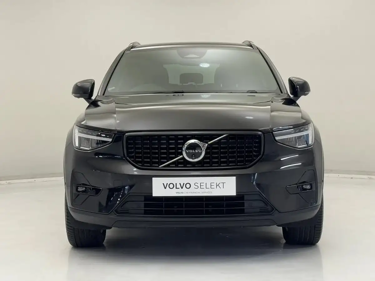 2023-volvo-xc40-20-b3-plus-big-1