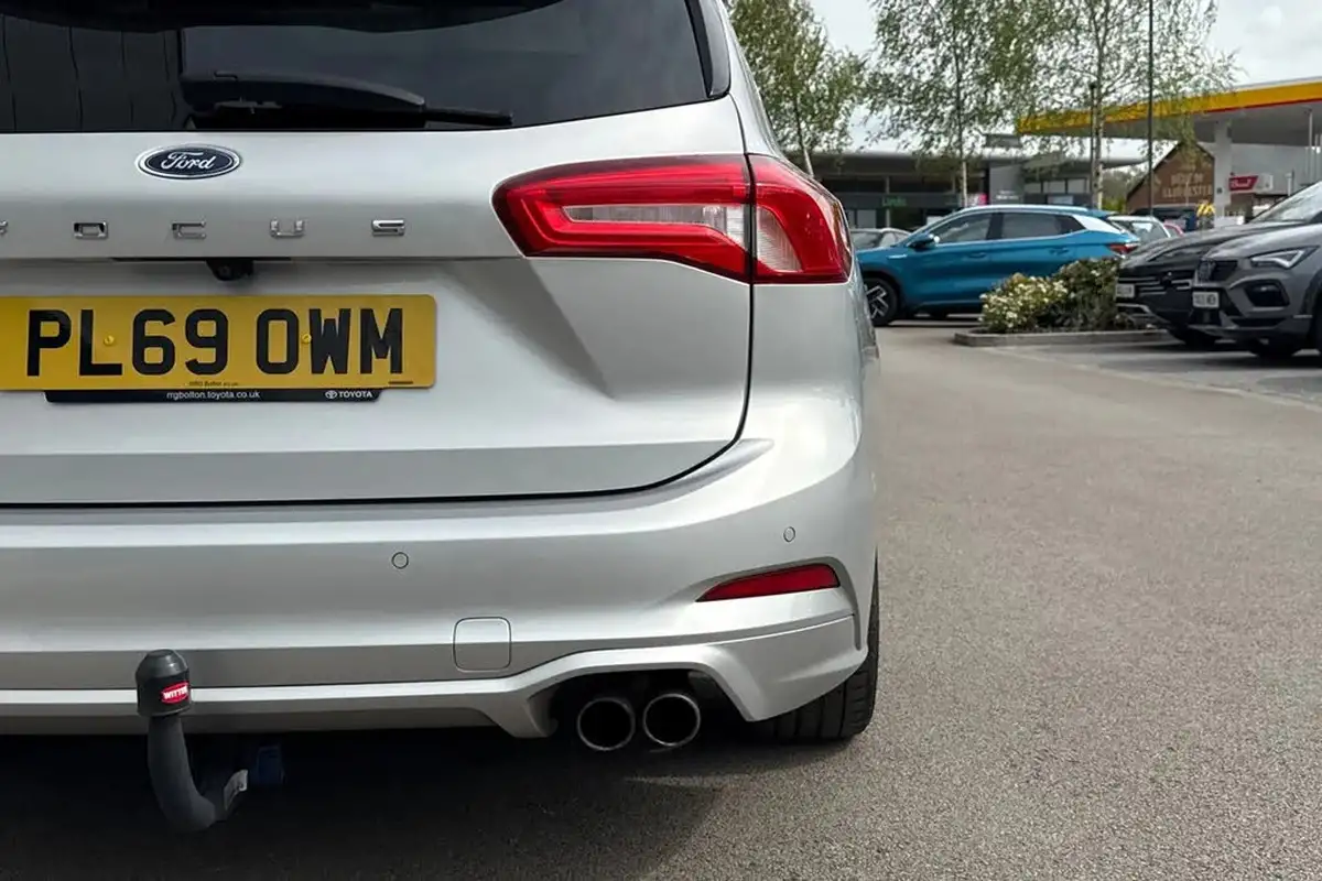 2019-ford-focus-20-st-line-x-estate-auto-big-59