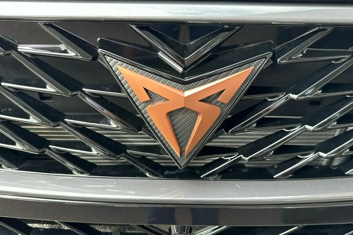 2024-cupra-ateca-15-ecotsi-v2-big-19