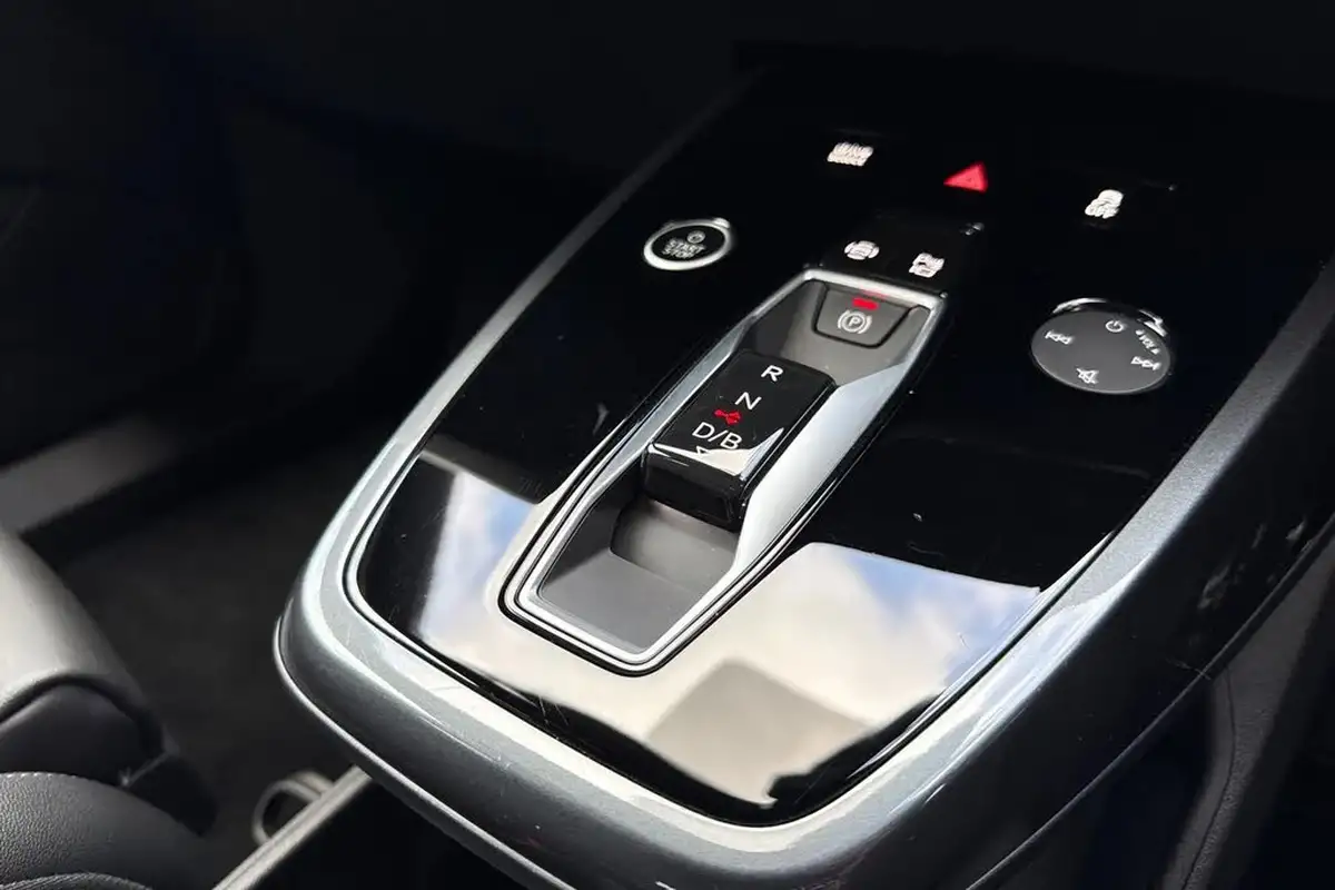 2024-audi-q4-e-tron-45e-s-line-sportback-auto-big-21