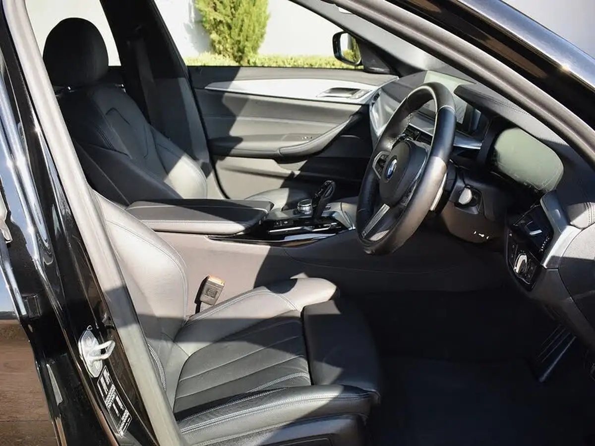 2020-bmw-5-series-20td-520d-m-sport-190ps-mht-saloon-4d-big-15
