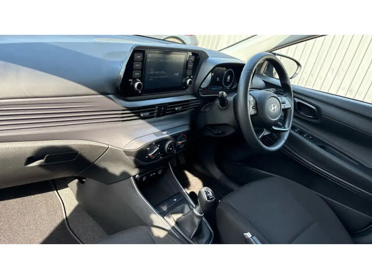 2024-hyundai-i20-10-t-gdi-advance-big-8