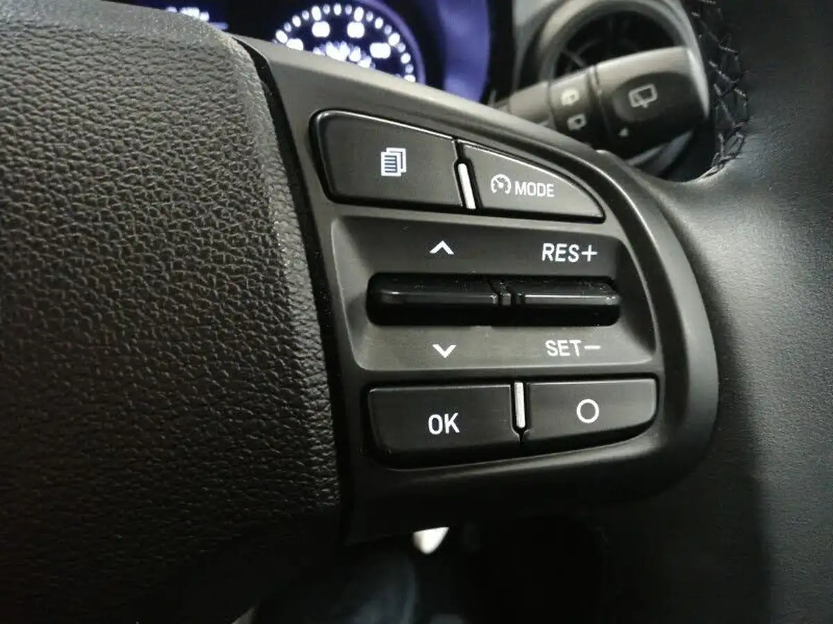 2021-hyundai-i10-12-se-connect-big-13