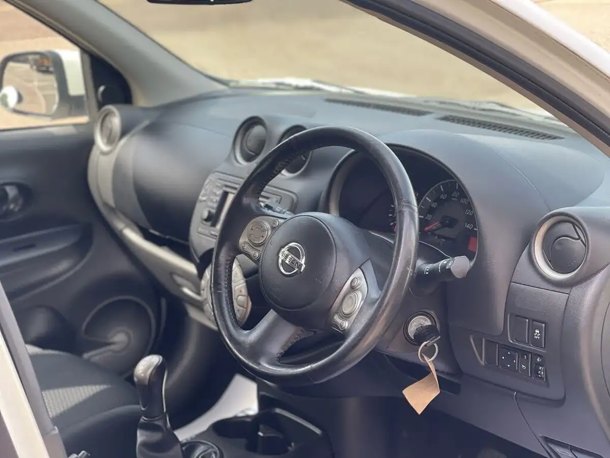 2011-nissan-micra-12-acenta-79bhp-5d-1198cc-big-15