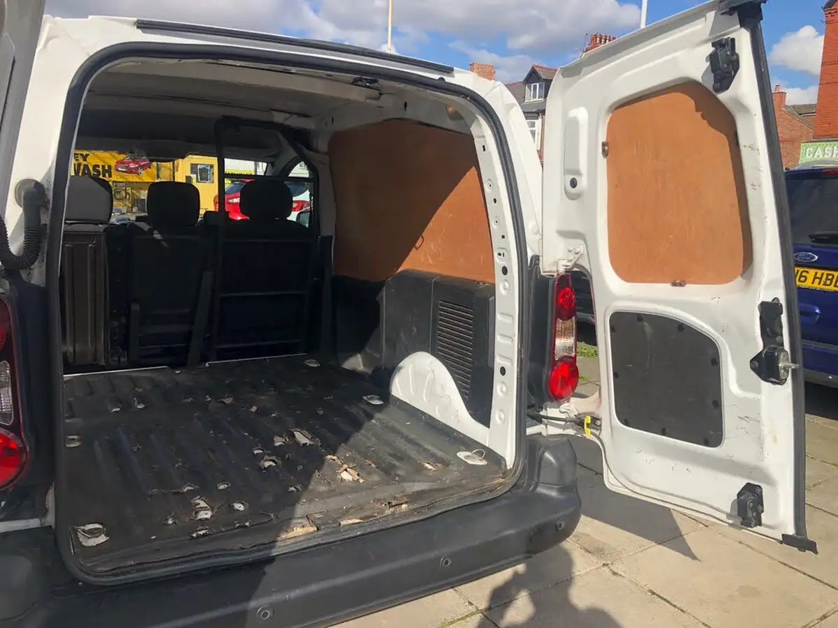 2017-citroen-berlingo-16td-l1625-enterprise-special-edition-16bluehdi-75eu6-panel-big-19