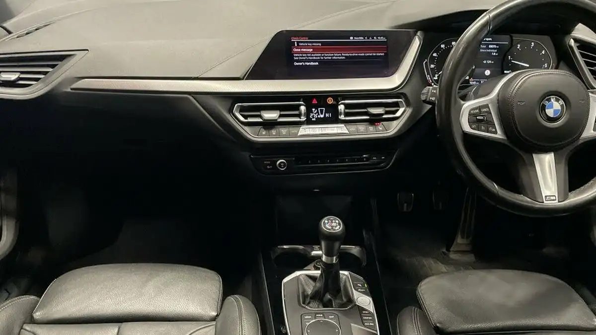 2021-bmw-1-series-20td-118d-m-sport-lcp-big-15
