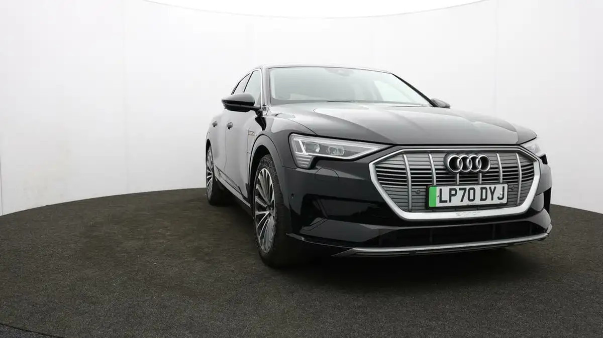 2021-audi-e-tron-50e-sport-station-wagon-big-42