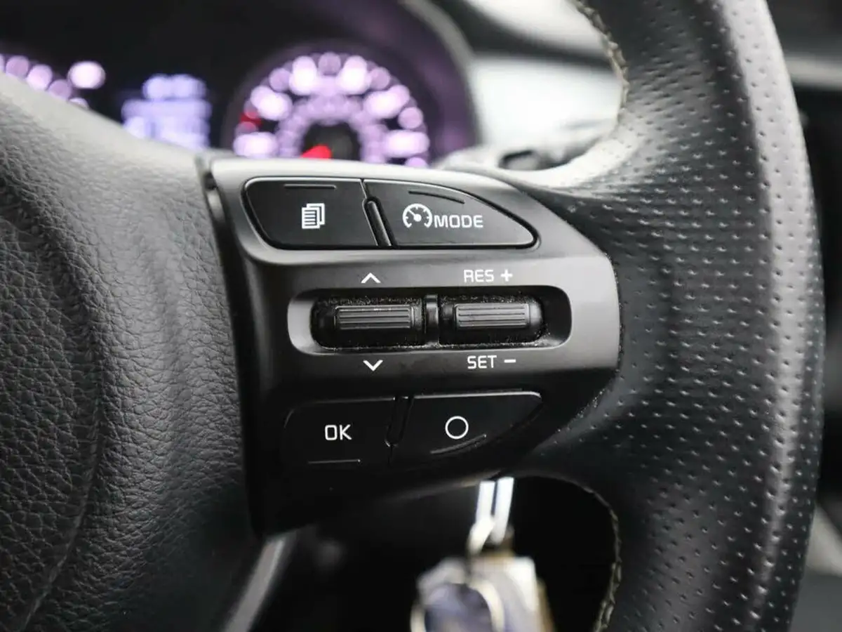 2018-kia-stonic-10-t-gdi-3-big-23