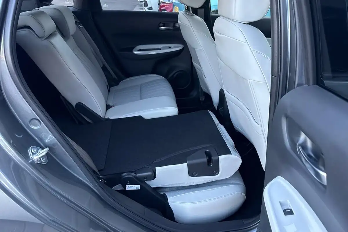 2021-honda-jazz-15-i-mmd-ex-107ps-big-27