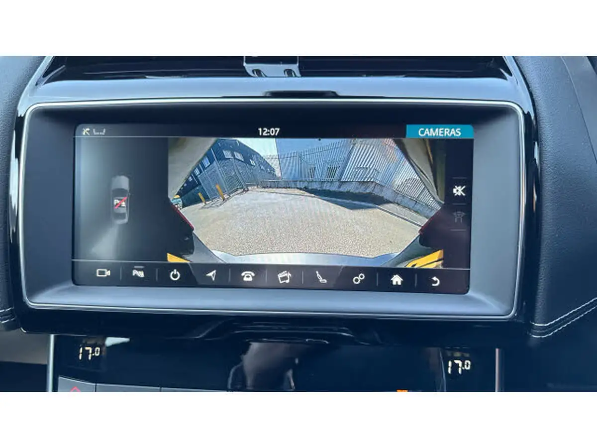 2019-jaguar-xe-20d-r-sport-180ps-auto-big-20