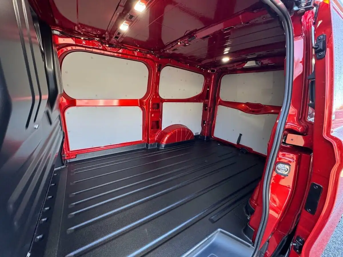 2025-ford-transit-custom-big-14