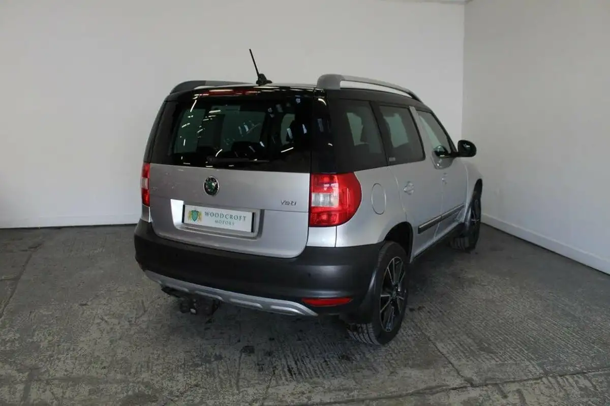 2013-skoda-yeti-20td-adventure-110bhp-big-5