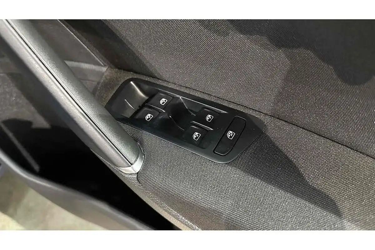 2019-volkswagen-golf-e-e-golf-big-25