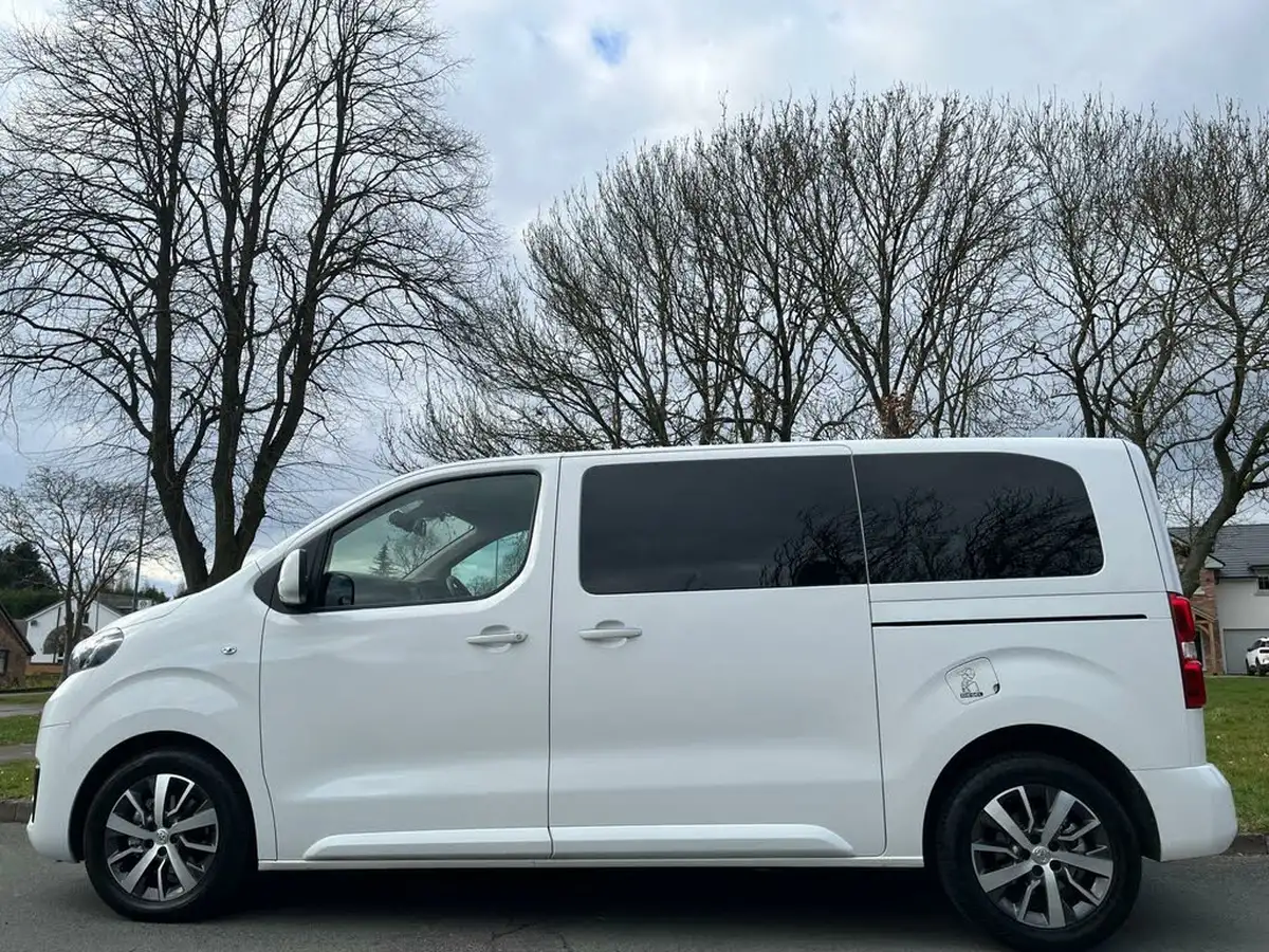 2022-toyota-proace-verso-20d-family-180ps-l1-auto-big-20