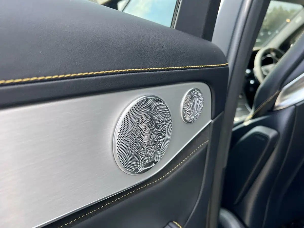 2018-mercedes-benz-glc-class-40-glc-amg-63-s-edition-1-510ps-station-wagon-5d-big-47