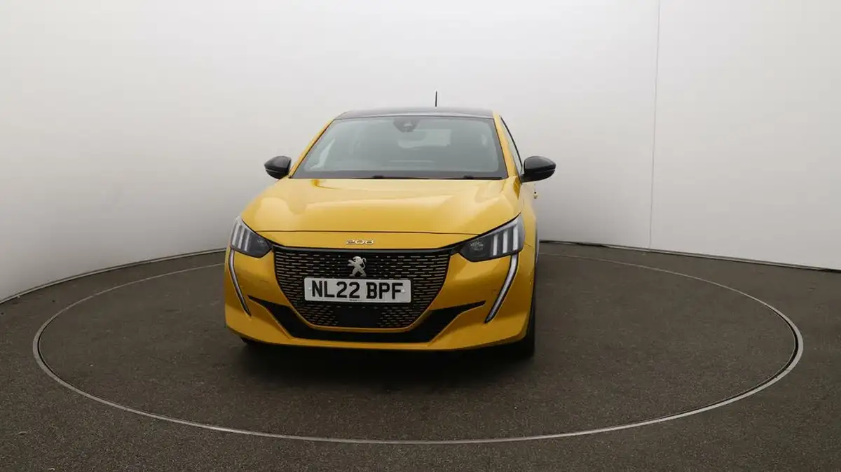 2022-peugeot-208-e-gt-premium-big-33