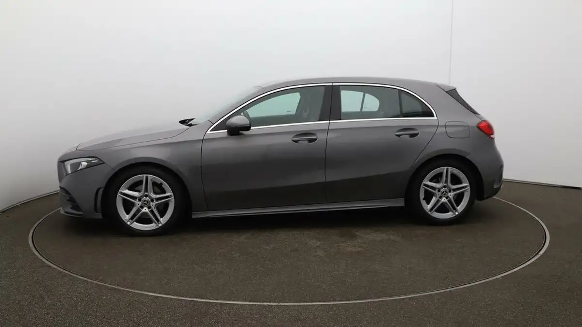 2019-mercedes-benz-a-class-15d-a180d-amg-line-executive-hatchback-5d-7g-dct-big-55