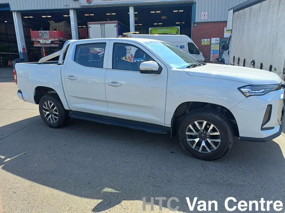 2023-maxus-t90ev-e-8855kwh-big-6