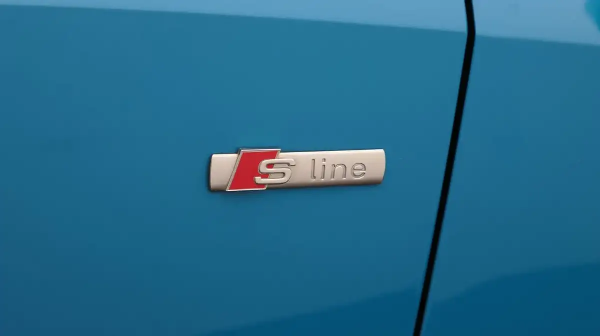 2019-audi-q3-20-40-tfsi-s-line-big-20