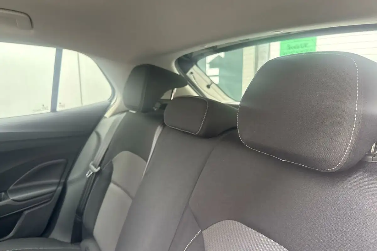2024-skoda-fabia-10-mpi-colour-edition-big-12