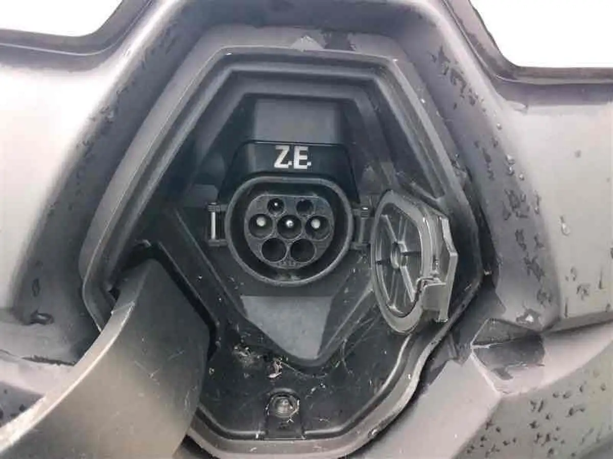 2018-renault-kangoo-maxi-e-maxi-ze33-panel-big-4
