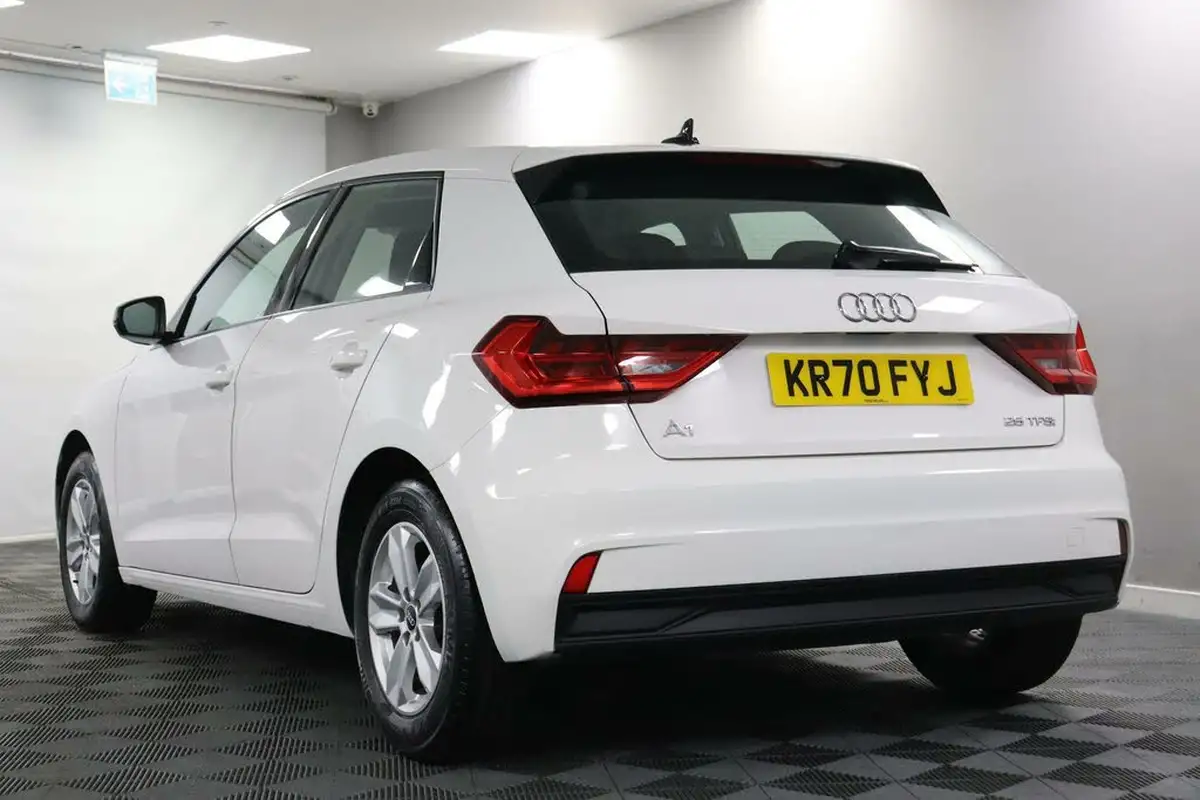 2020-audi-a1-10-25-tfsi-technik-big-17