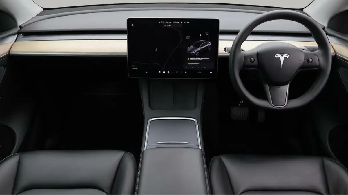 2023-tesla-model-y-e-rwd-big-13