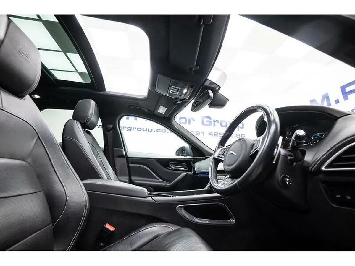 2016-jaguar-f-pace-30td-s-big-32