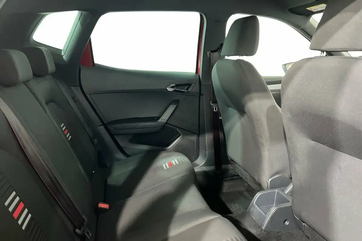 2021-seat-arona-10-tsi-fr-red-edition-big-9