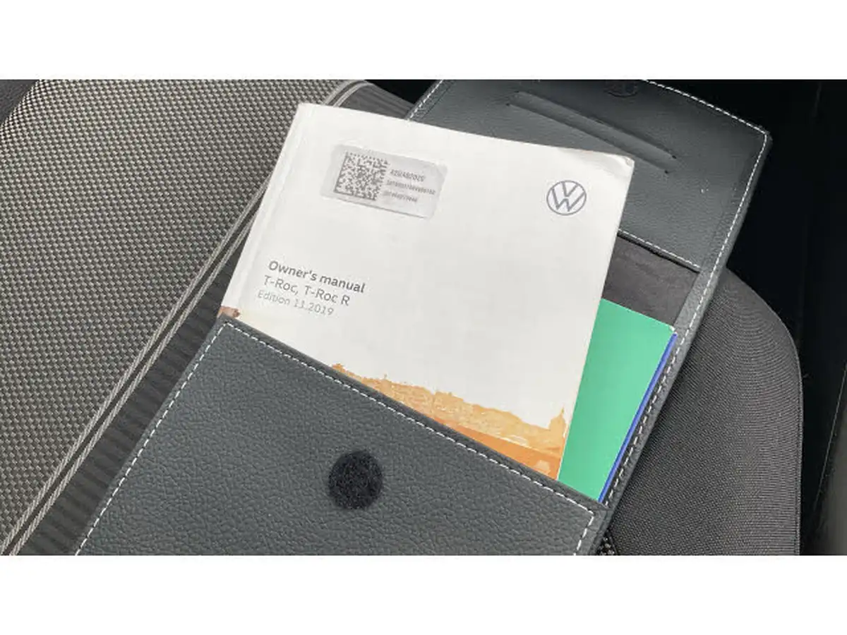 2020-volkswagen-t-roc-15-tsi-se-dsg-big-35