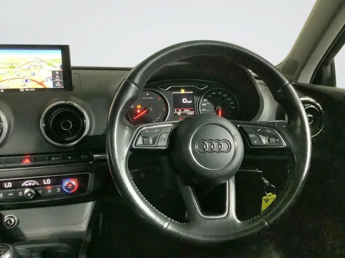 2016-audi-a3-16tdi-sport-110ps-hatchback-3d-big-13