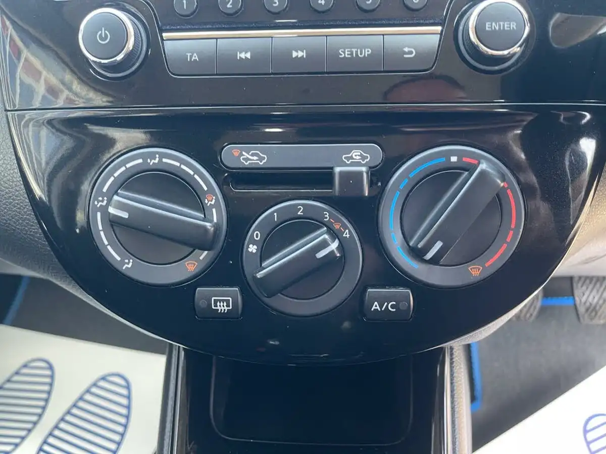 2015-nissan-pulsar-12-visia-dig-t-big-23