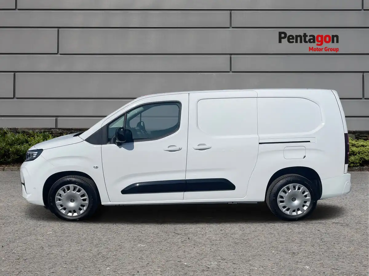 2025-vauxhall-combo-15cdti-pro-xl-100pseu6e-big-11