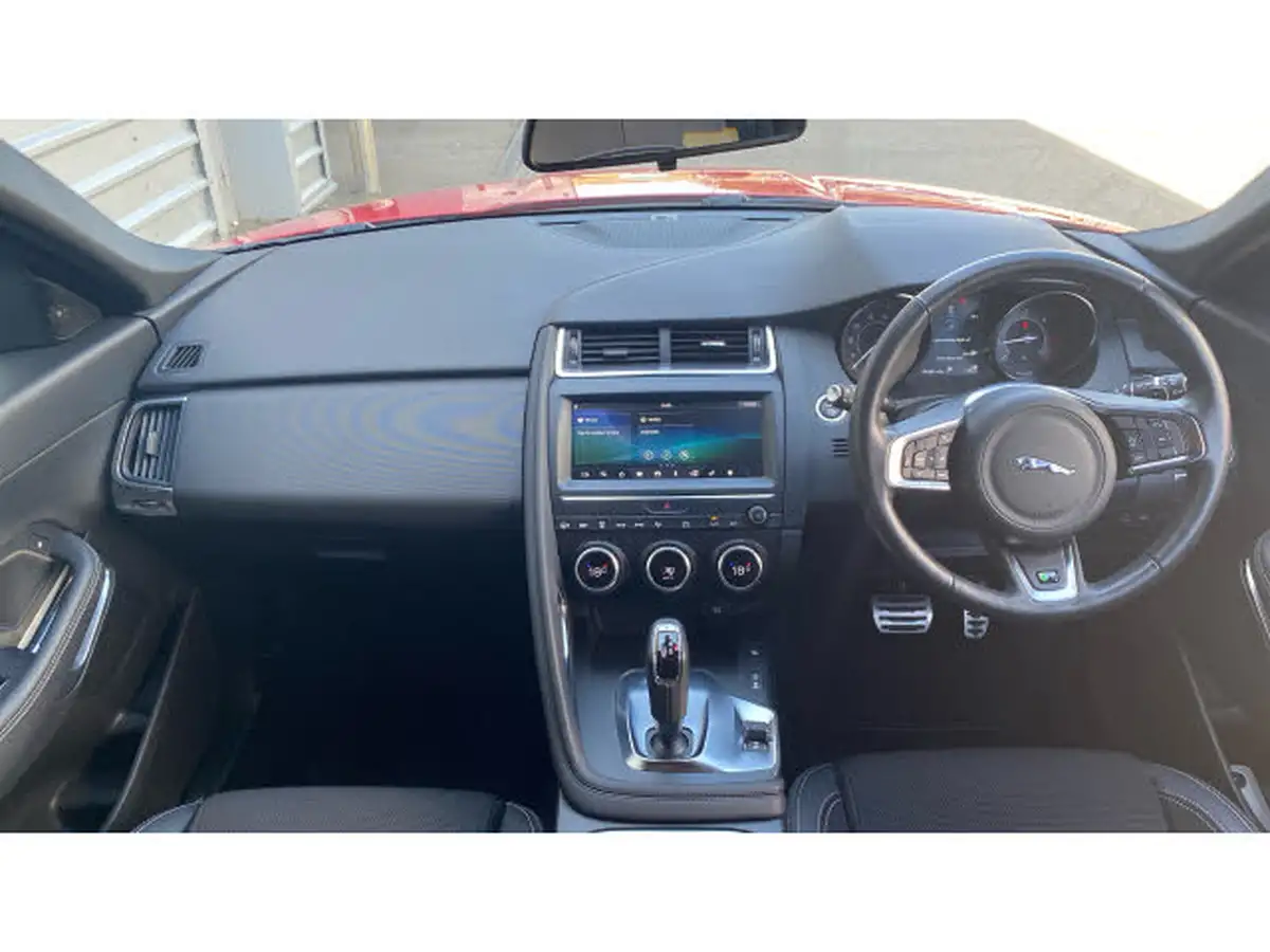 2019-jaguar-e-pace-20-i4d-r-dynamic-180ps-awd-auto-big-8
