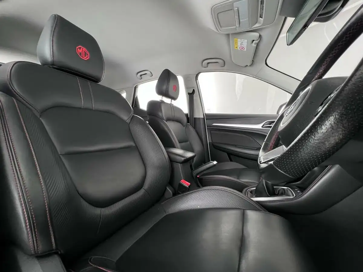 2020-mg-zs-suv-15-vti-tech-exclusive-106ps-big-11