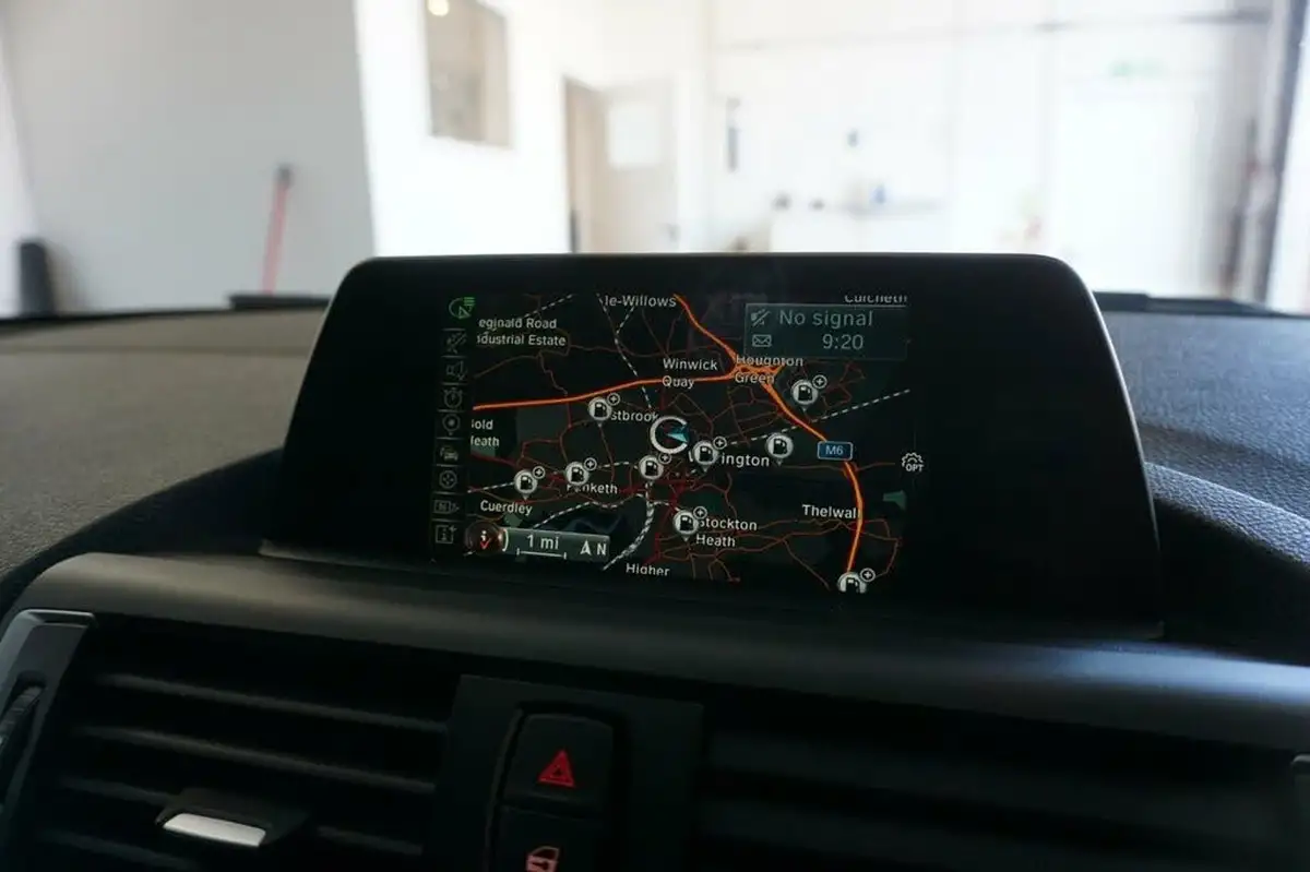 2017-bmw-1-series-30-m140i-5d-big-27