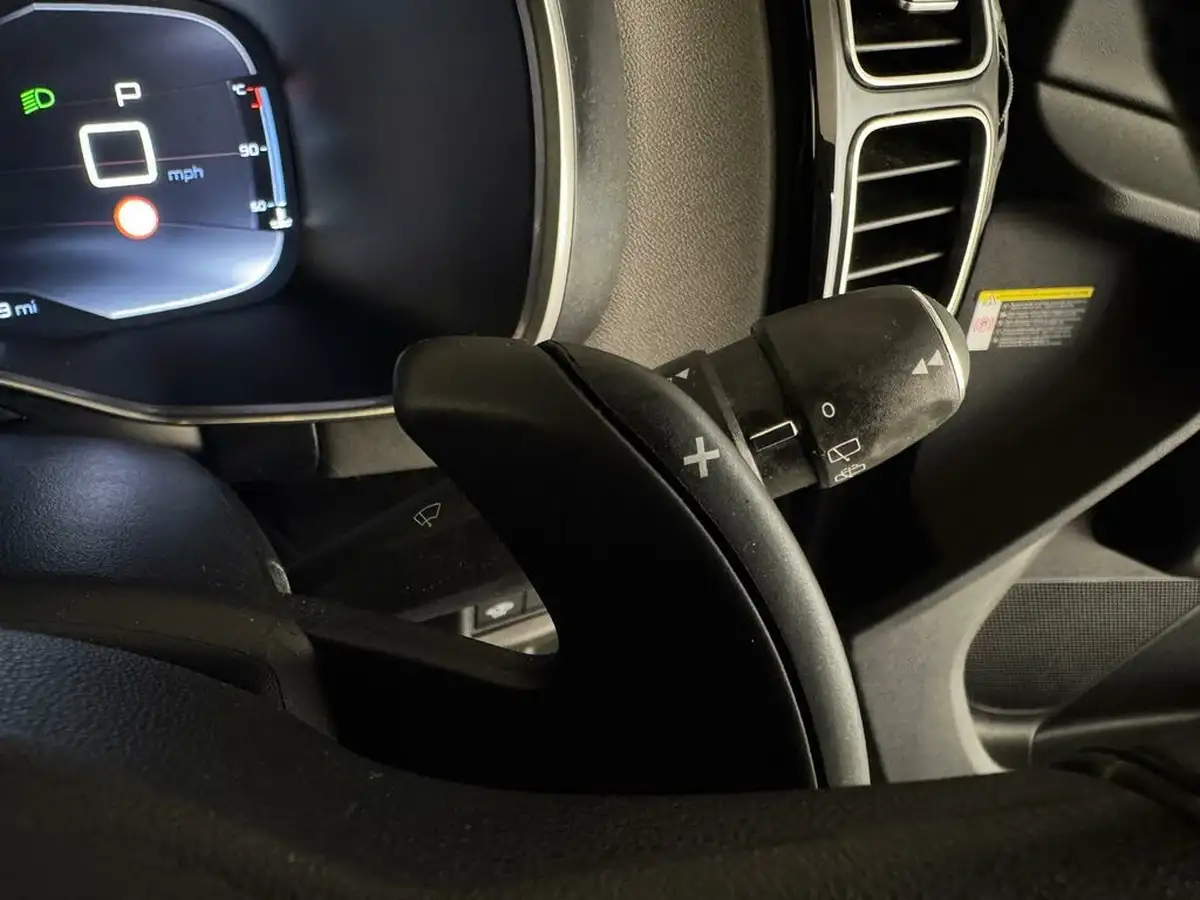2020-citroen-c5-aircross-15bluehdi-flair-eat8-big-26