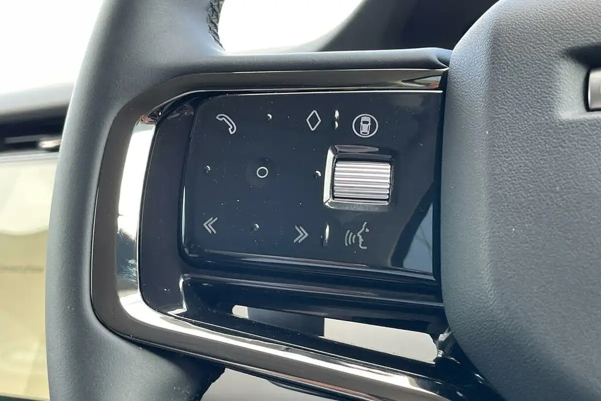 2024-land-rover-range-rover-evoque-20-d200-dynamic-se-big-24