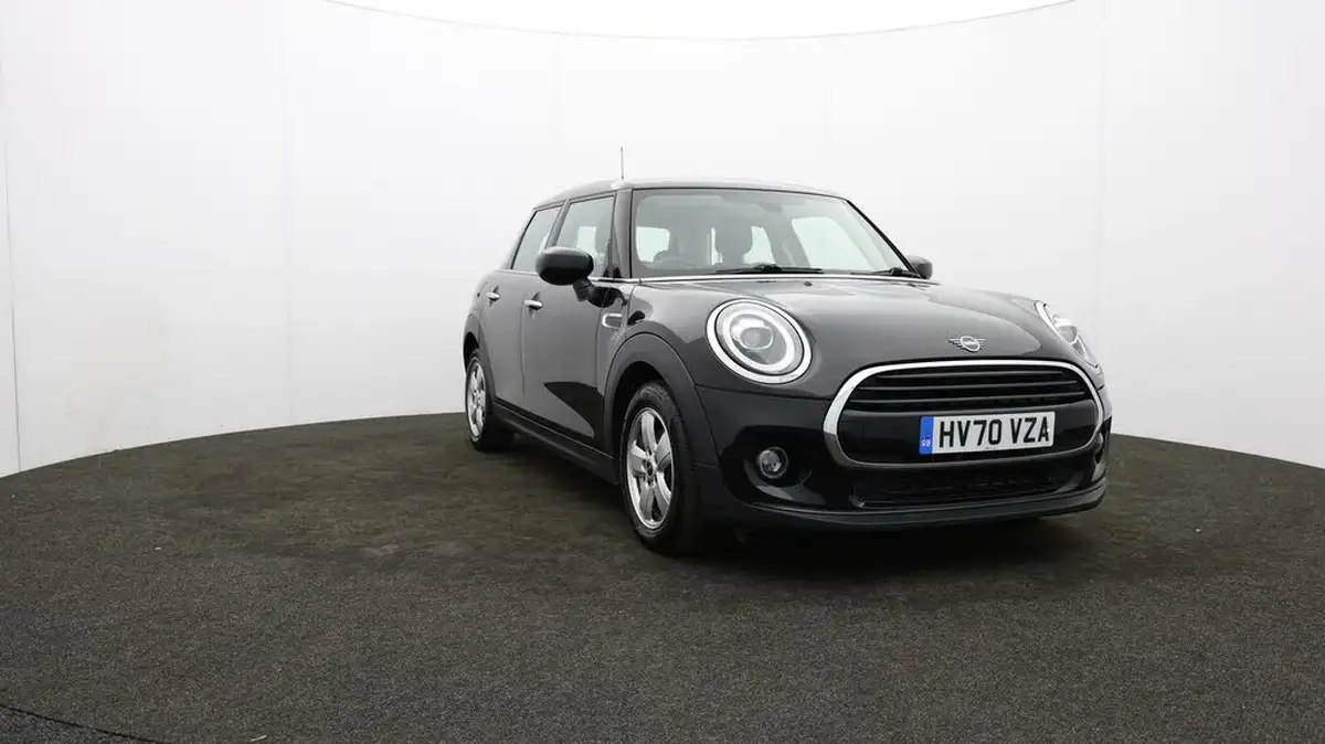 2020-mini-countryman-15-cooper-classic-big-40