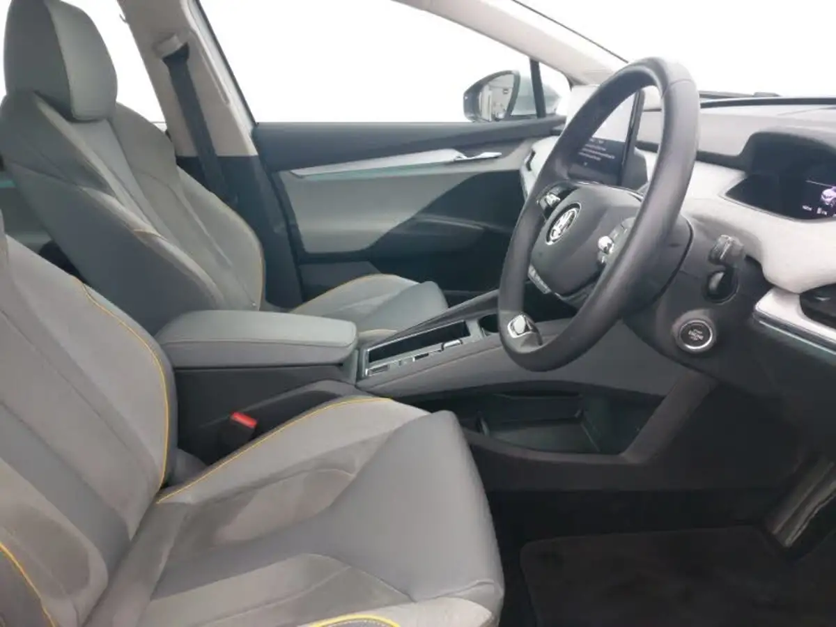 2024-skoda-enyaq-e-60-big-10