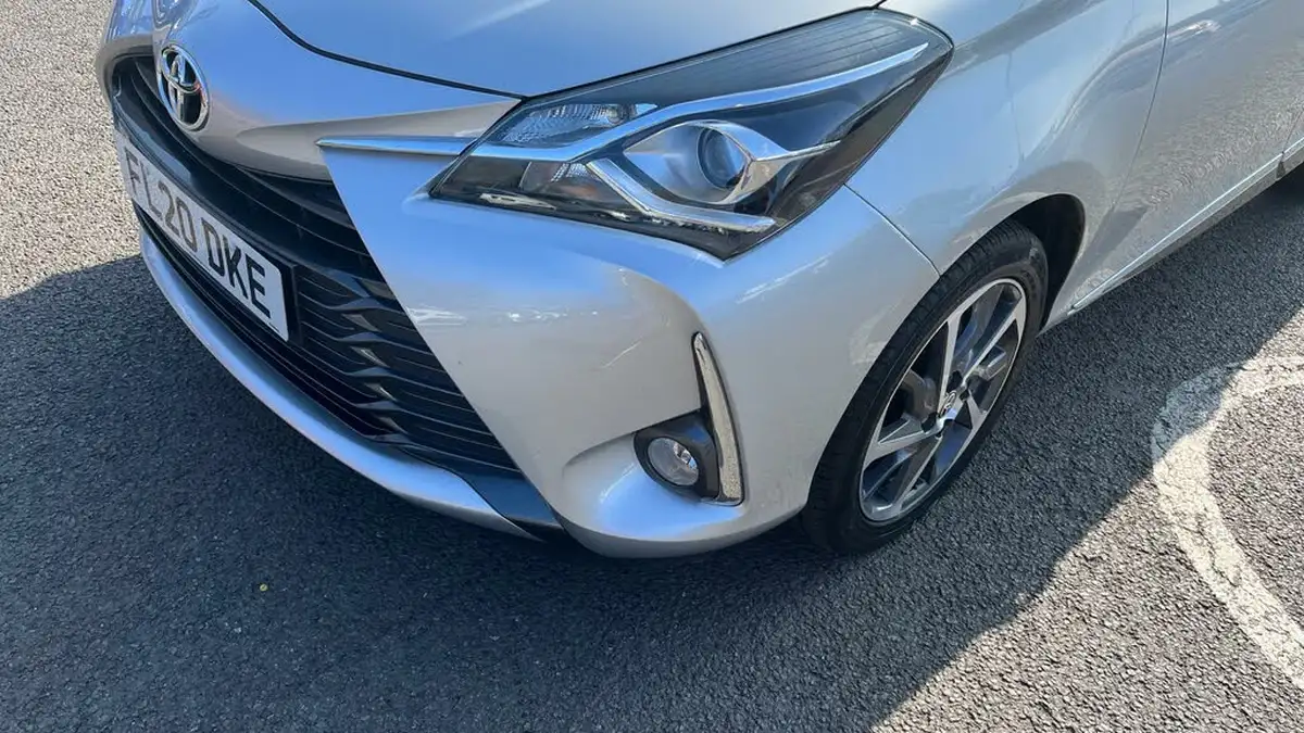 2020-toyota-yaris-15-vvt-i-y20-111bhp-1496cc-big-38