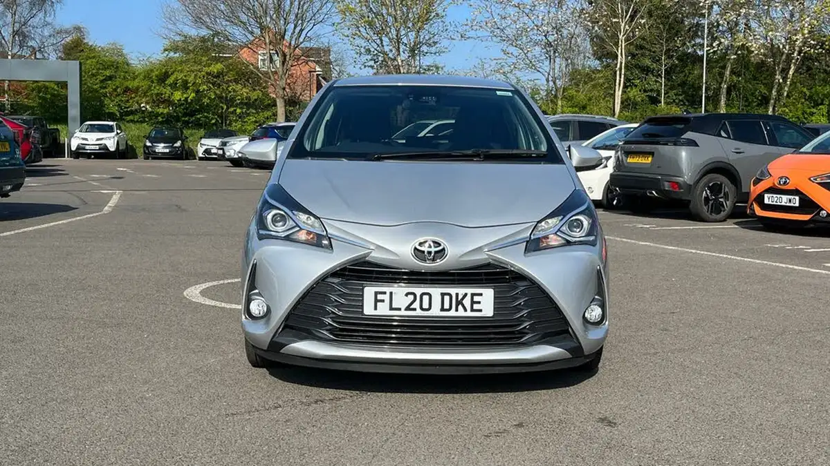 2020-toyota-yaris-15-vvt-i-y20-111bhp-1496cc-big-14