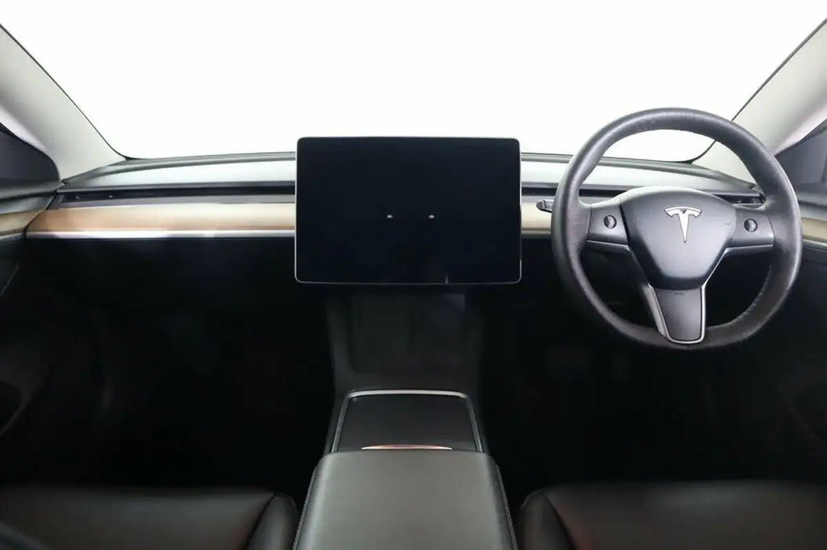 2021-tesla-model-3-e-long-range-4x4-big-9