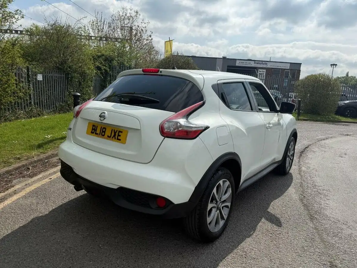2018-nissan-juke-12-dig-t-tekna-big-16