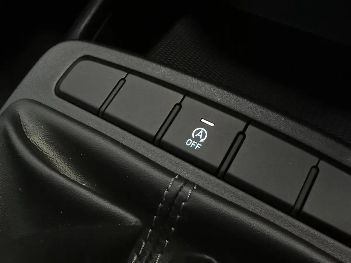 2022-hyundai-i10-10-se-big-17